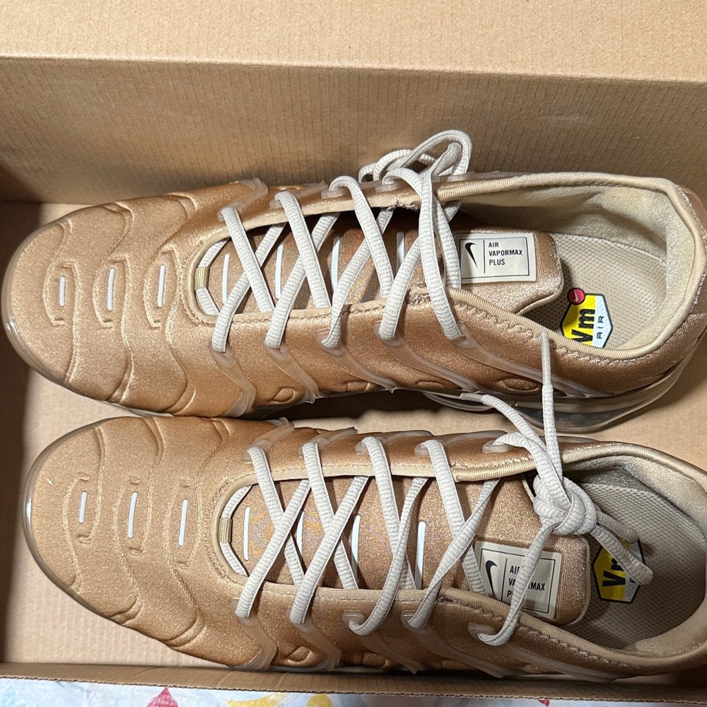 Nike Air Max Plus Men's Sneakers - Beige